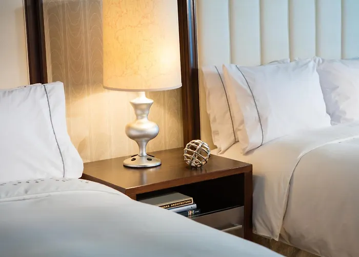 Renaissance Newark Airport Hotel